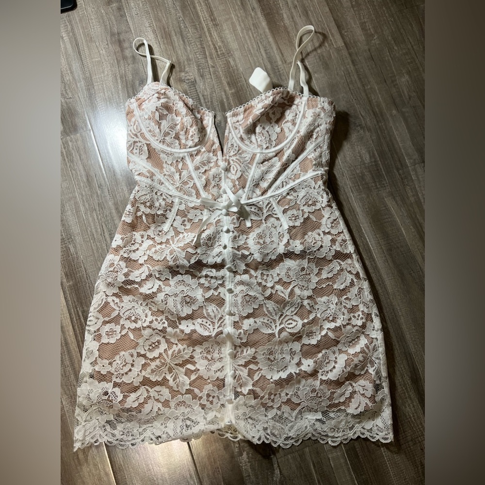 BRAND NEW For love and lemons mini dress white lace